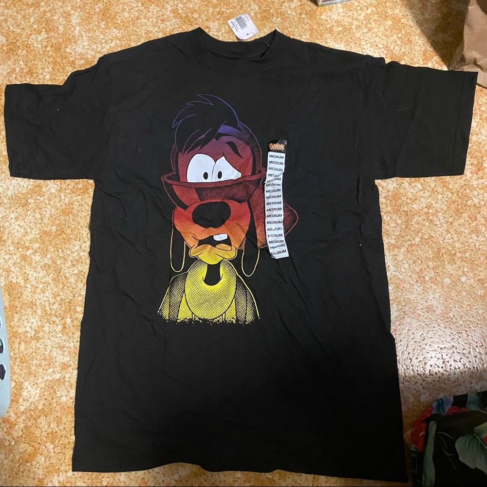 Spencer’s Max as Powerline tee